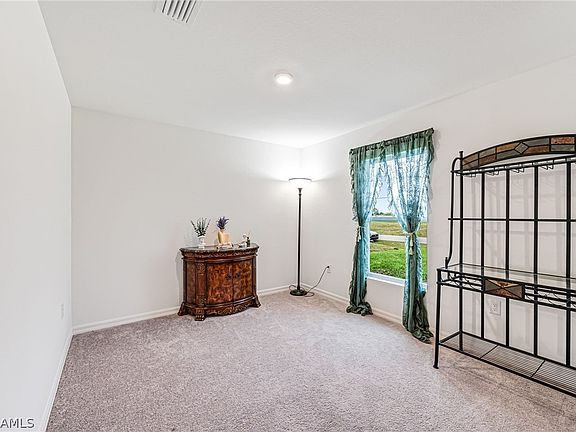 3rd image of 2734 NE 3rd Ave
