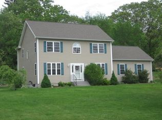 3 Amanda Cir, Pomfret Center, CT 06259
