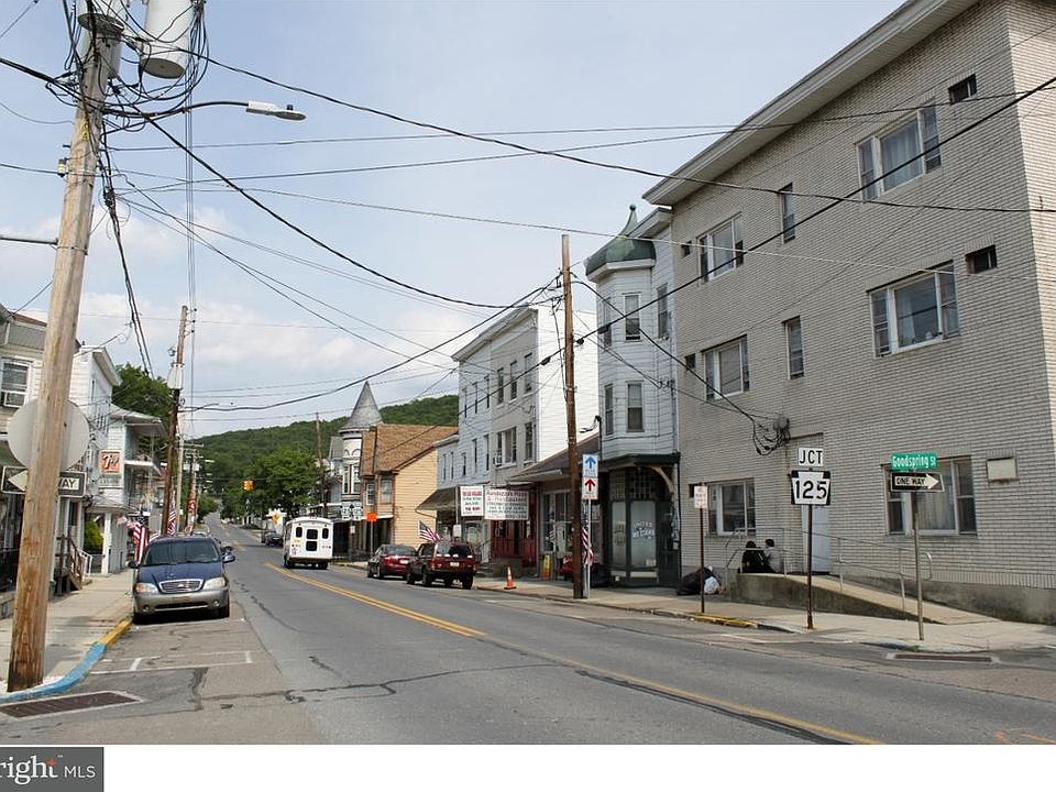 2nd image of 14 E Main St
