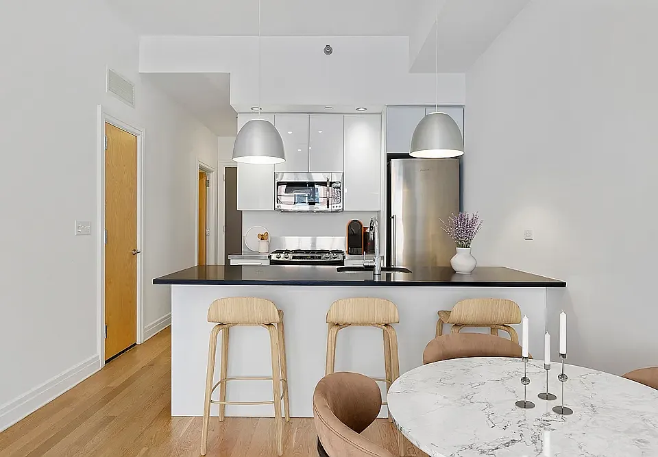 30 Washington St #2M