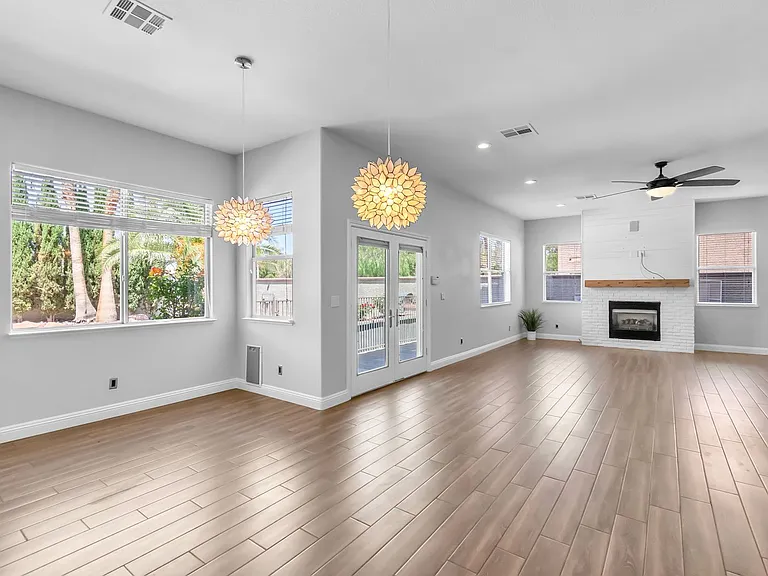 296 Doe Run Cir — Photo 169