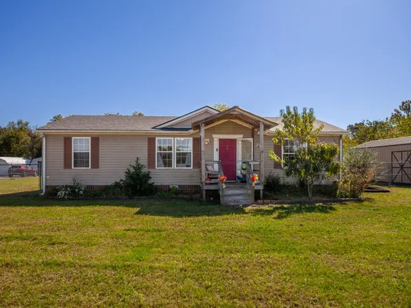 7 Round Lick Hills Ln, Watertown, TN 37184