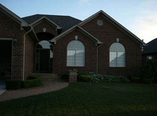 18170 Tiger Dr, Macomb, MI 48042