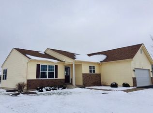 802 Hanson Ave, McHenry, IL 60050