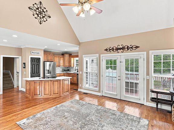 3rd image of 5266 Mouse Creek Rd NW