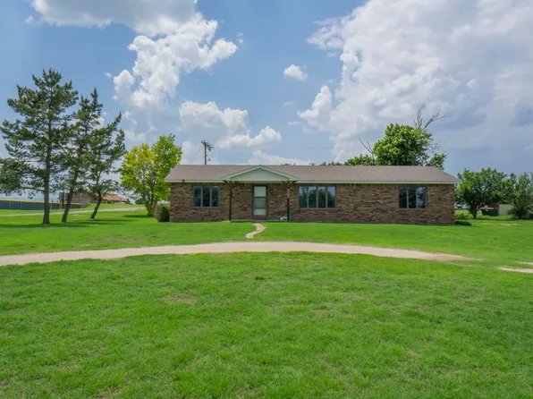 623 S Elm St, Fargo, OK 73840