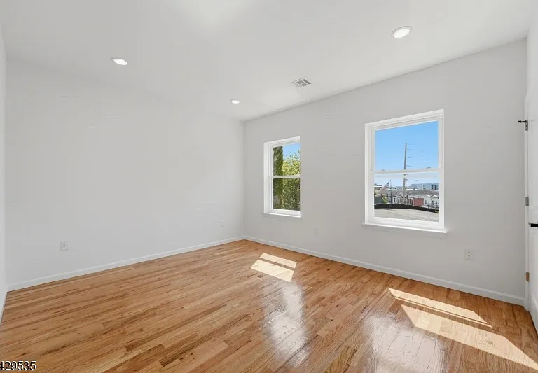 68 Sherman Ave #2 — Photo 8