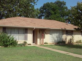 2915 Meadow Ln, Edmond, OK 73013