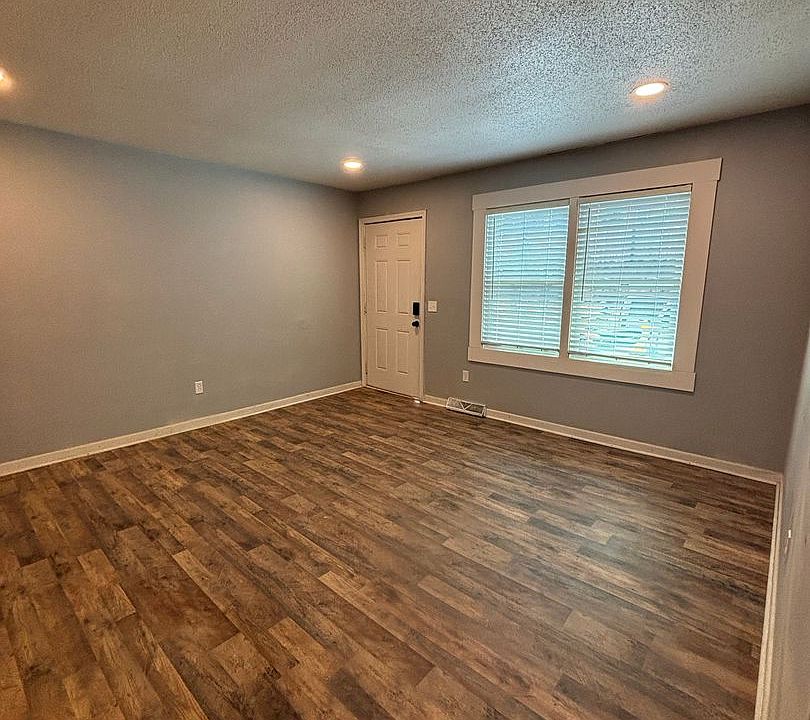 1st image of 111 Margaret St #5