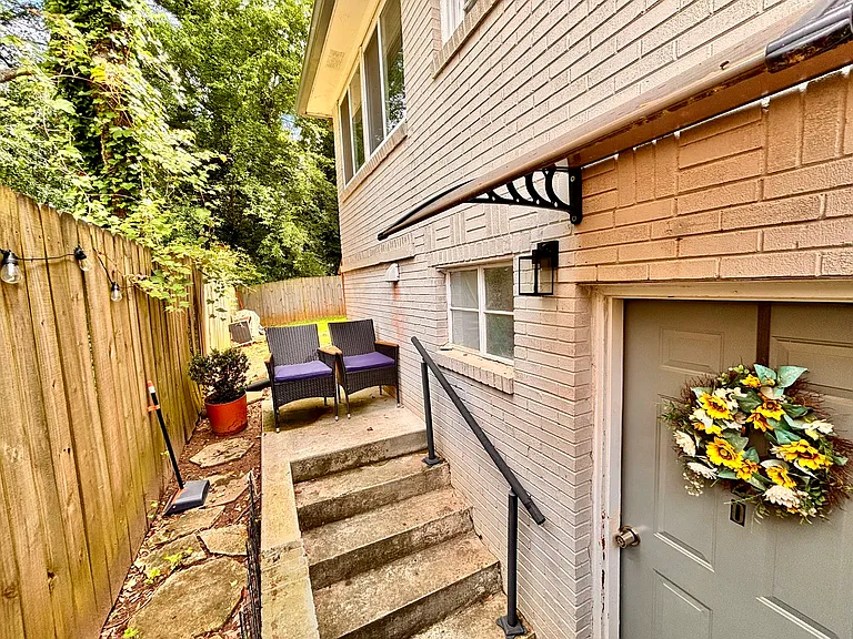 1420 Mozley Pl SW — Photo 49