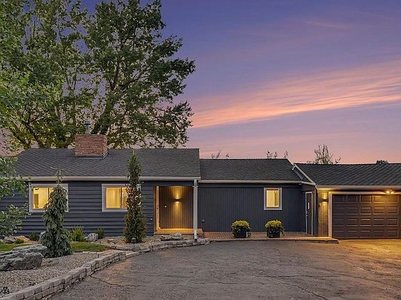 3rd image of 4083 Field Dr