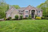 Amira Ln-0505-001.jpg
