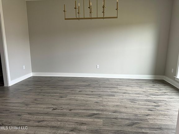 4th image of 4293 Brooke Dr