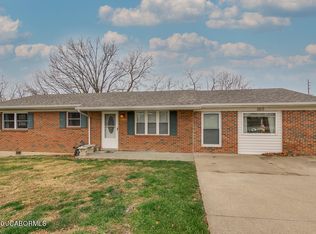 1210 Mernie Dr, Jefferson City, MO 65109