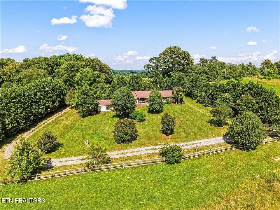 1st image of 1689 Vaughn Rd