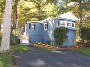 94 Beechwood Rd, Halifax, MA 02338