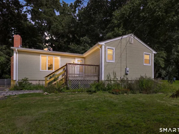 144 Woodland Drive, Montville, CT 06382
