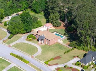 130 Victoria Dr, Fayetteville, GA 30214