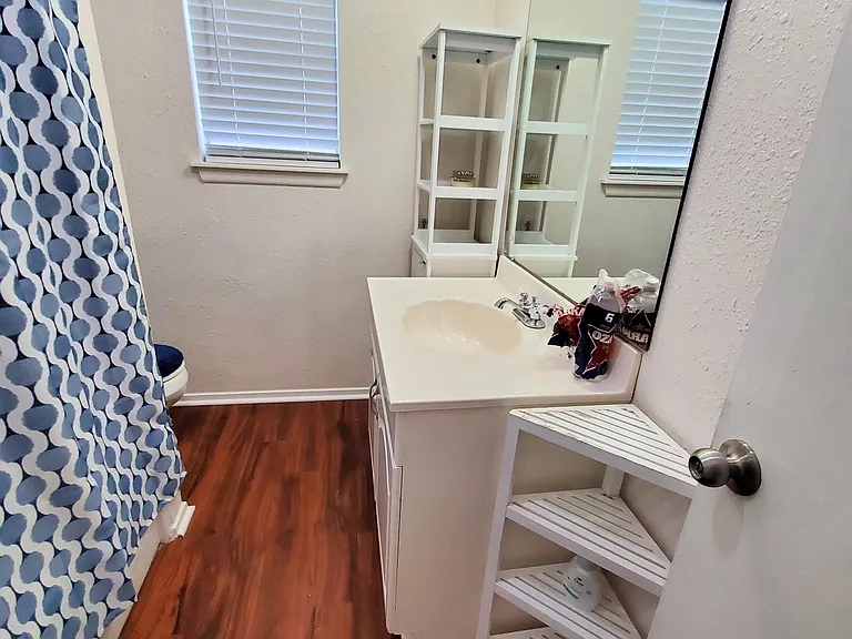 138 Meadow Dr — Photo 16