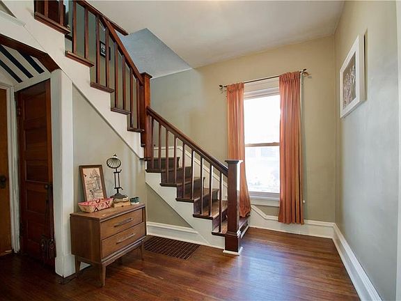 2nd image of 6012 Charlotte St