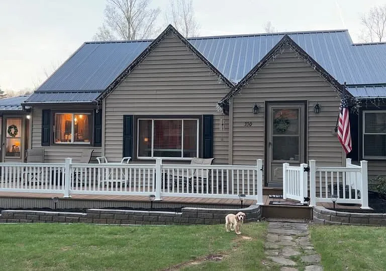 330 E Flat Rock Rd — Photo 1
