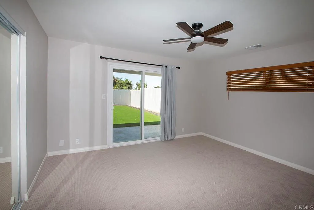 2 bed, 900 sqft, $3,695 — Photo 4