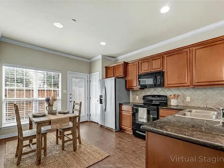 1198 Jones Butler Rd #204 — Photo 4