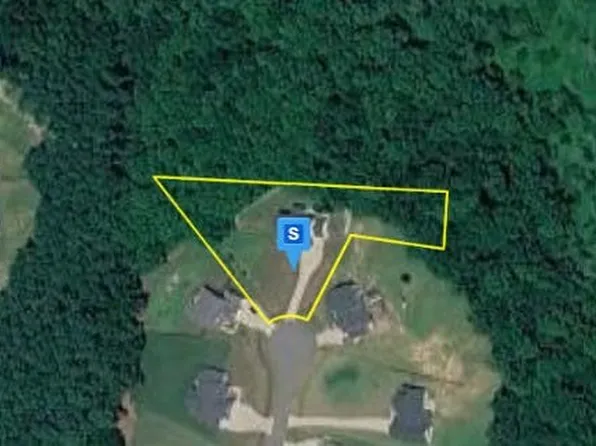 159 Shady Oaks Dr, Benson, NC 27504