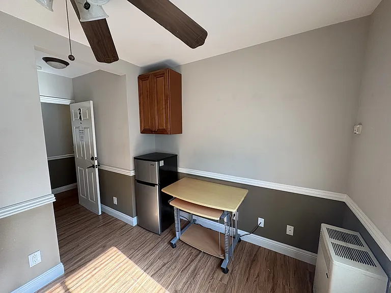 165 Chestnut St #24 — Photo 2