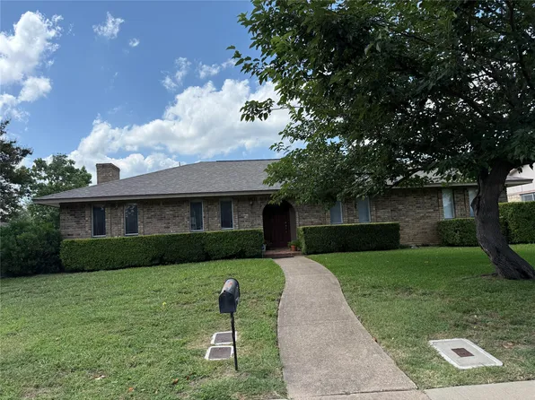 215 Roma Dr, Duncanville, TX 75116