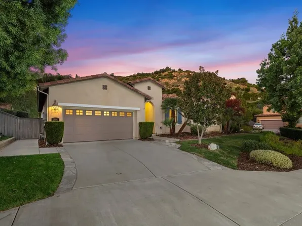 2690 Ponderosa Ct, Escondido, CA 92027