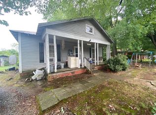 603 Springwood Ave, Gibsonville, NC 27249