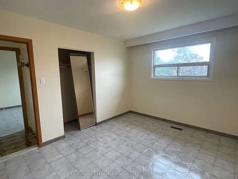 281 Driftwood Ave #MAIN FLOOR — Photo 19