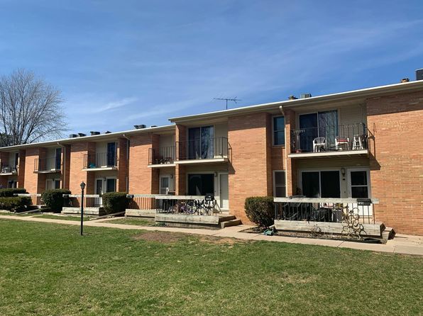 721 W 9th Ave, Oshkosh, WI 54902
