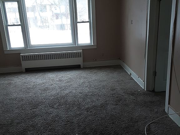 4th image of 27 Market St APT 5