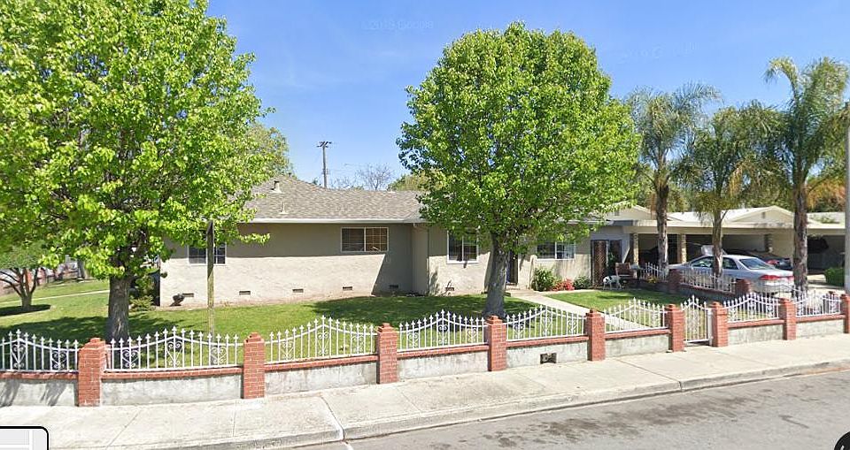 1st image of 2295 Royal Dr #1