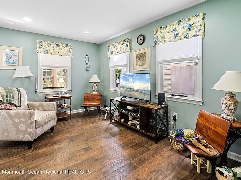 57 Ocean Ave — Photo 10