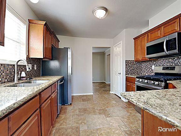 4th image of 9218 Rosewell Ct