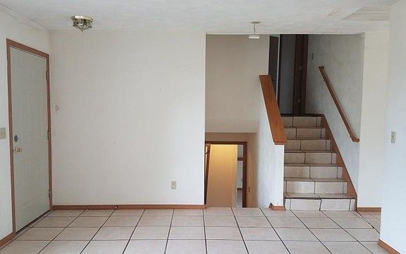 3rd image of 3365 E Summerfield Dr