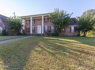 8 Sebastian Dr, Jackson, TN 38305