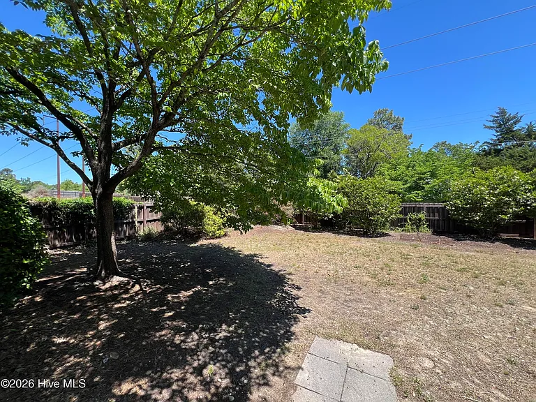 10 Beryl Cir — Photo 33