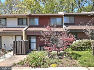 2226 Coppersmith Sq, Reston, VA 20191