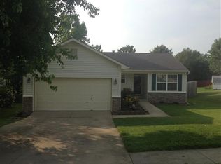 2710 S Pinehurst Dr, Bloomington, IN 47403