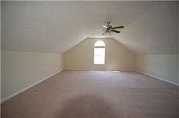5th image of 625 Crosswood Ct