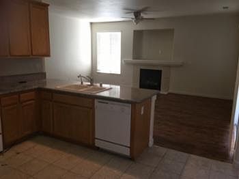 5th image of 3941 Angelina Ln