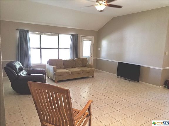 2nd image of 1006 Creek St