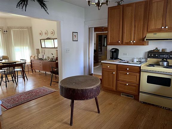 2nd image of 29 Judson St