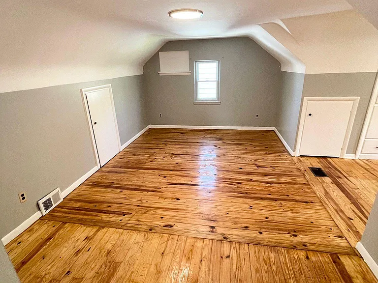 5440 Oakwood Ave — Photo 13
