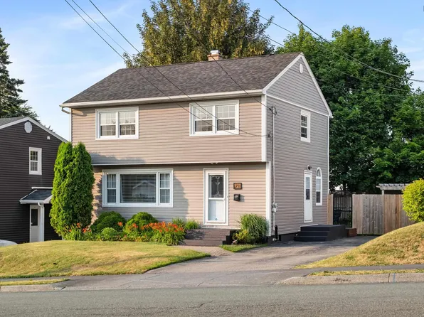 71 Moxham Dr, Sydney, NS B1S 1Z9