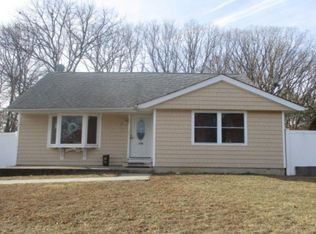 180 Hilltop Dr, Brentwood, NY 11717